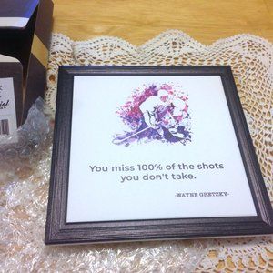 New Wayne Gretzky, inspirational standing art